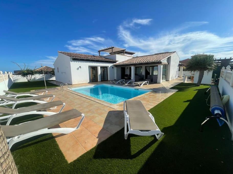 Stunning Villa Amanecer Corralejo Buitenkant foto