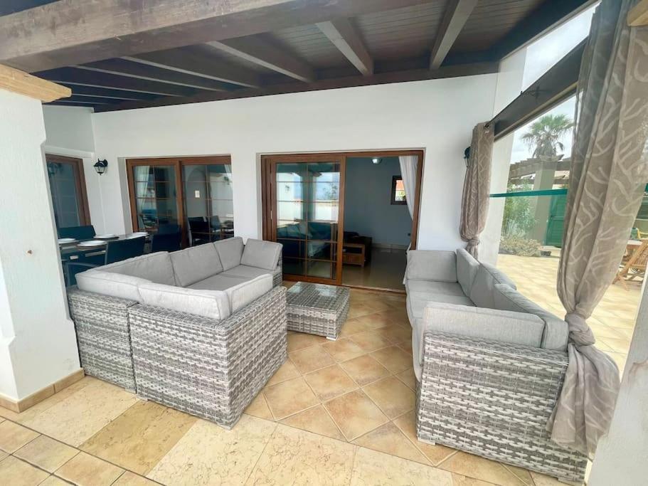 Stunning Villa Amanecer Corralejo Buitenkant foto