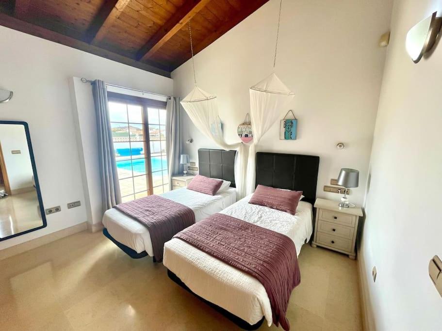Stunning Villa Amanecer Corralejo Buitenkant foto